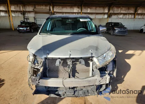 2018 Toyota Highlander Le from USA, damaged, VIN 5TDBZRFH8JS838436